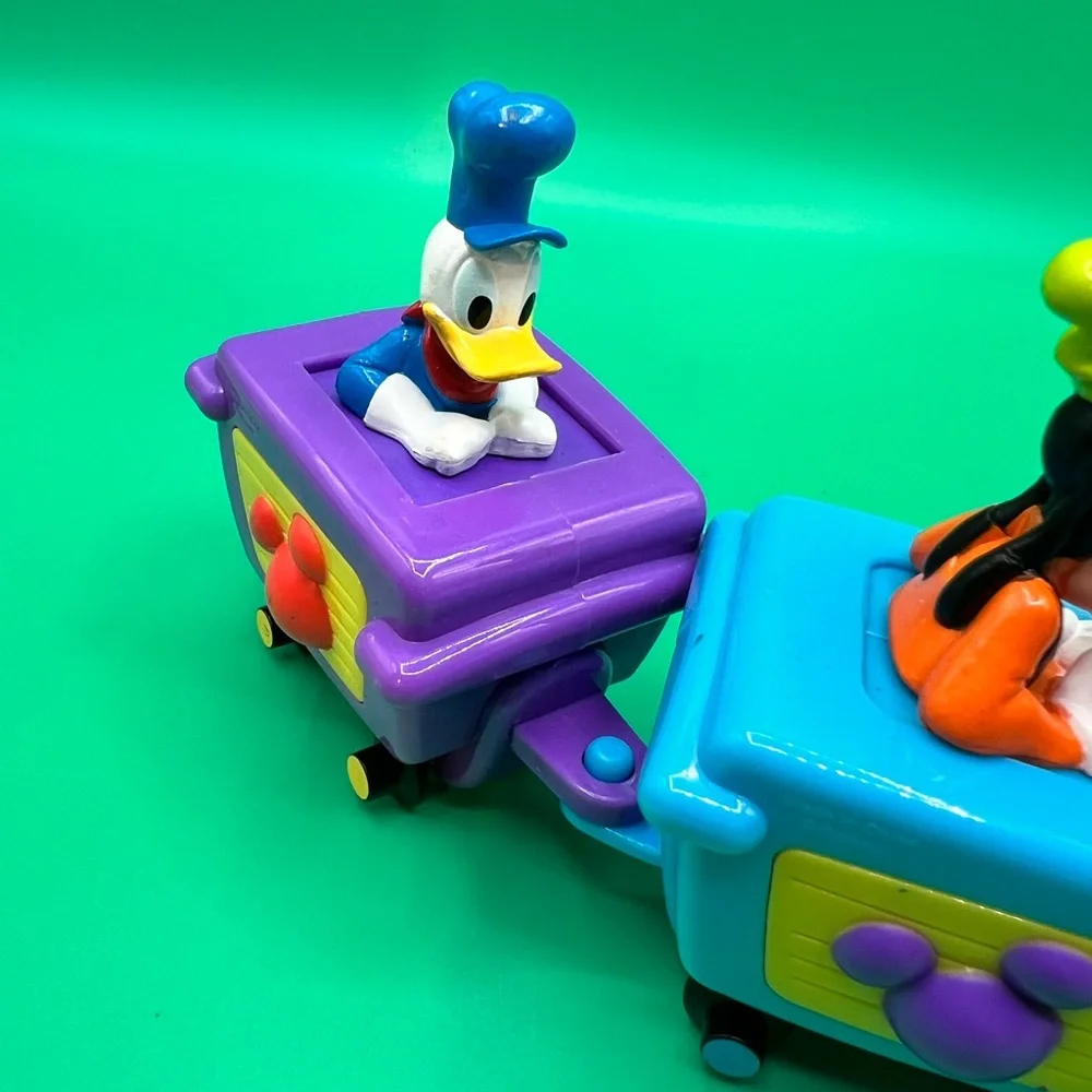 The Disney Store London, Mickey Mouse Train Engine, Goofy & Donald Pull & Go